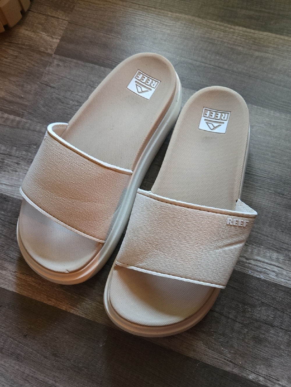 Reef Neutral Slide Sandals - Cream & Tan